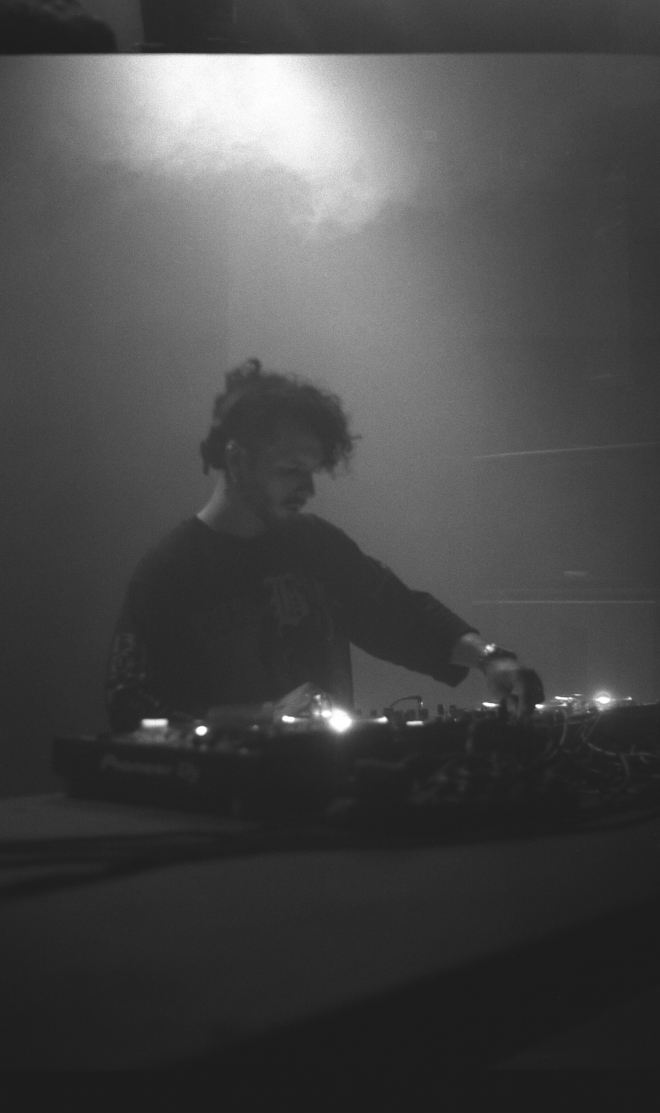 9 KAHN & NEEK, Fuchs2